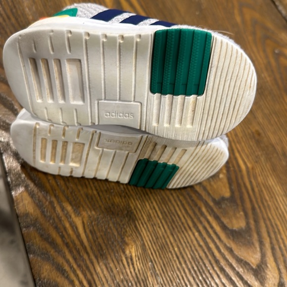 Baby Adidas - Picture 3 of 4